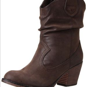 Rocket Dog Women's Sheriff Saloon Western Boot